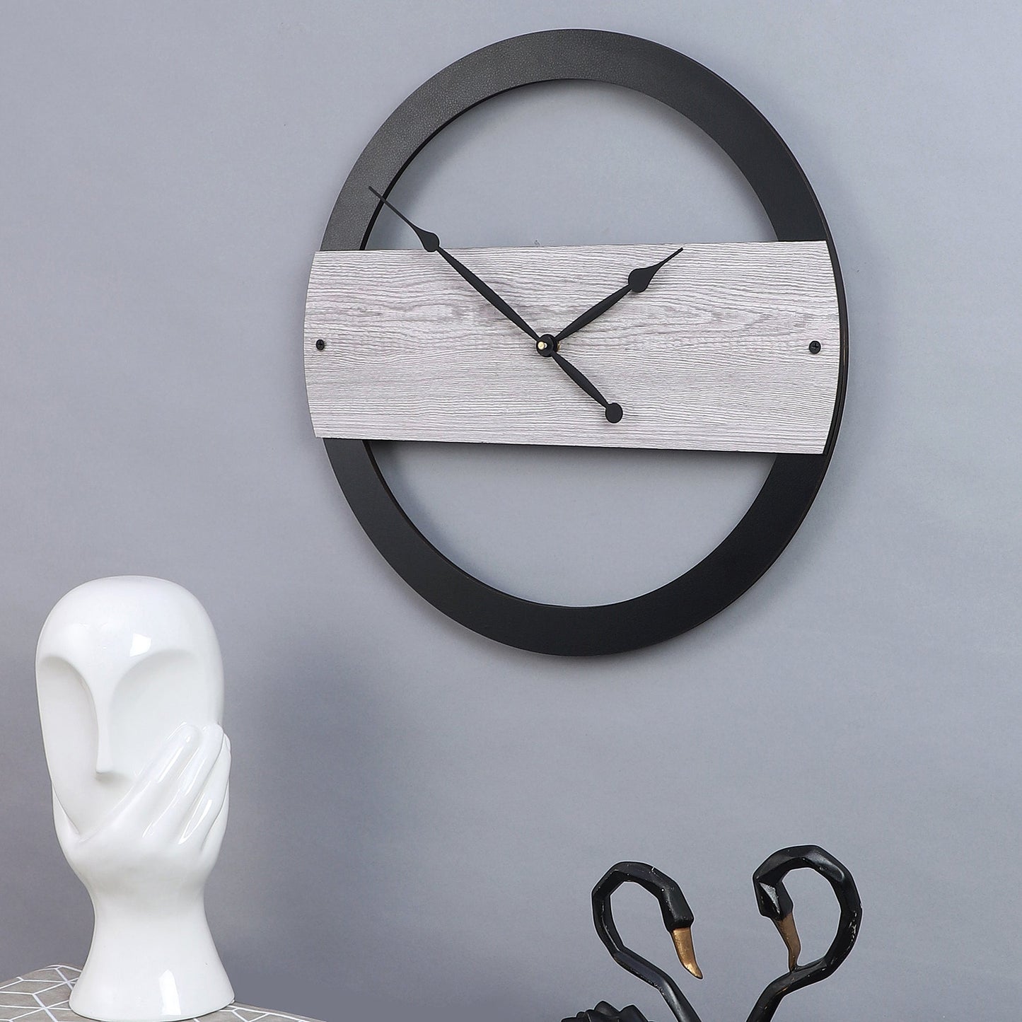 wc20 Brown Quartz Black Modern Wall Clock, For Home And Office