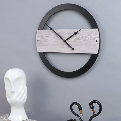 wc19 Quartz Black Modern Wall Clock, For Home And Office